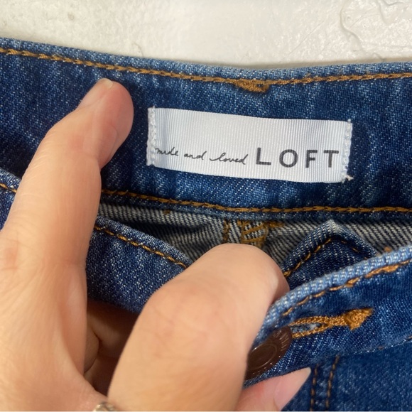 LOFT the Relaxed Jeans High Rise Size 10 - Picture 4 of 6